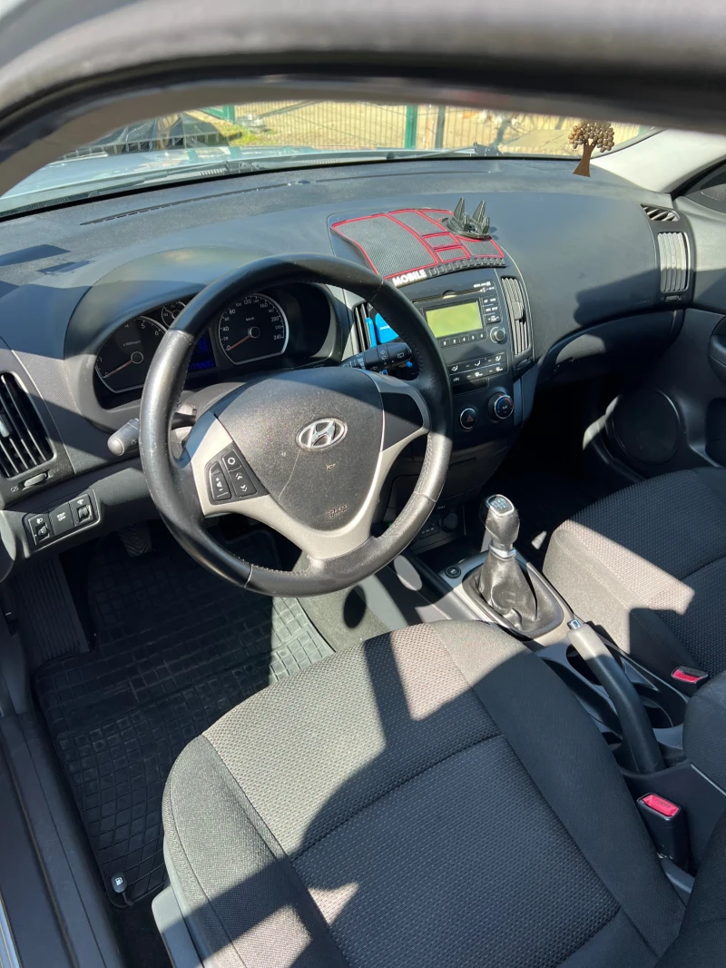 Hyundai I30 1.4, снимка 8 - Автомобили и джипове - 49420200