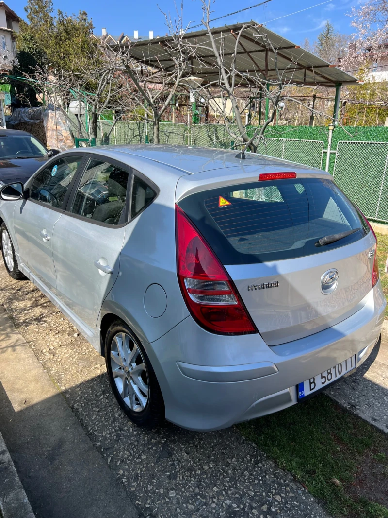 Hyundai I30 1.4, снимка 4 - Автомобили и джипове - 49420200