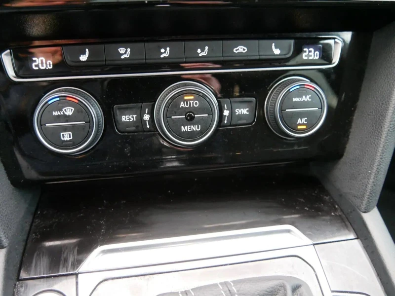 VW Arteon 2.0/150HP/R-LINE/PANO/AMBI/DIGITAL/CAM/NAVI/158v, снимка 14 - Автомобили и джипове - 49752590