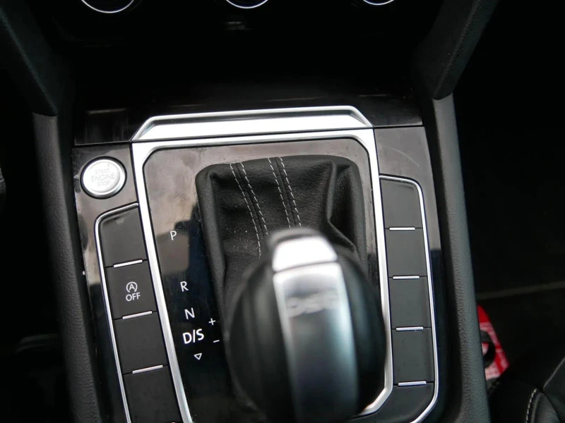 VW Arteon 2.0/150HP/R-LINE/PANO/AMBI/DIGITAL/CAM/NAVI/158v, снимка 15 - Автомобили и джипове - 49752590