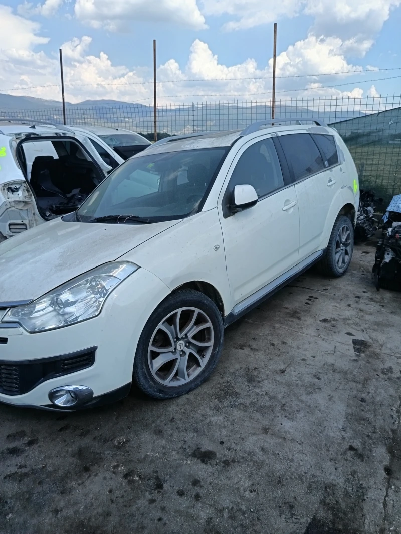 Citroen C-Crosser 2.0hdi, снимка 3 - Автомобили и джипове - 51041364