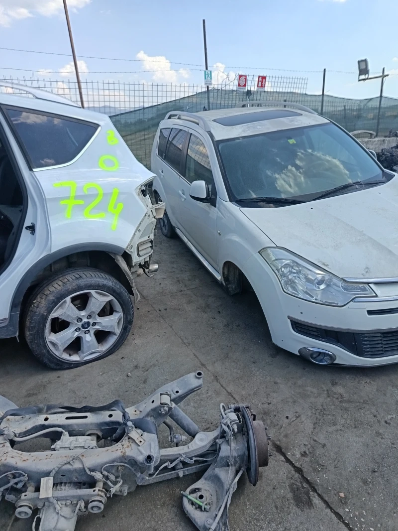 Citroen C-Crosser 2.0hdi, снимка 2 - Автомобили и джипове - 51041364