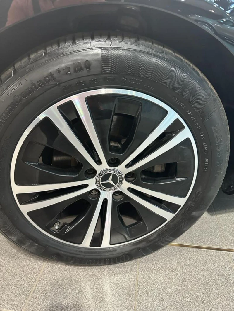 Mercedes-Benz E 220, снимка 7 - Автомобили и джипове - 52799420