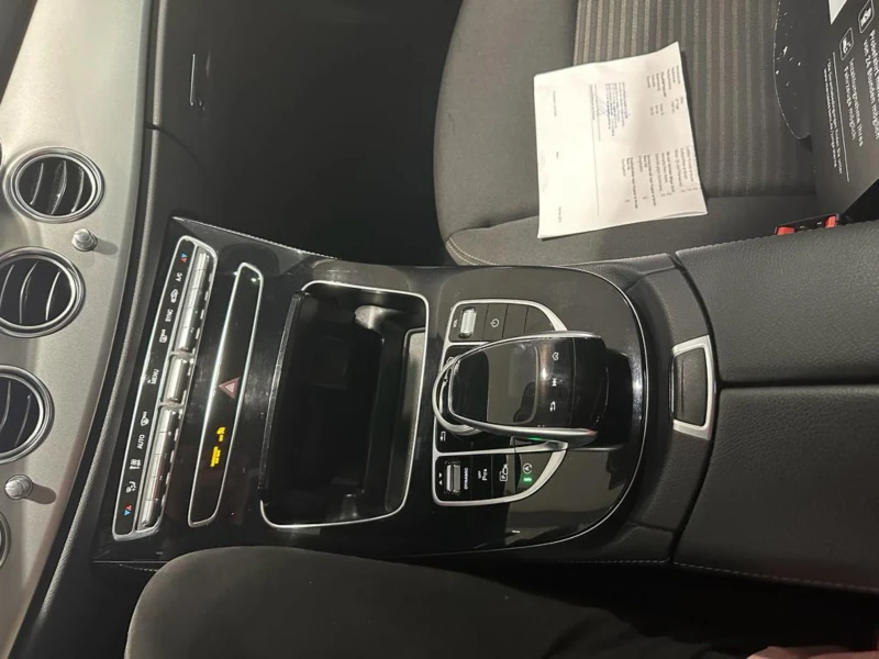 Mercedes-Benz E 220, снимка 5 - Автомобили и джипове - 52799420