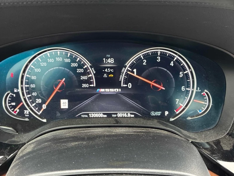 BMW 550 M550i xDrive  CARFAX, снимка 8 - Автомобили и джипове - 53269542