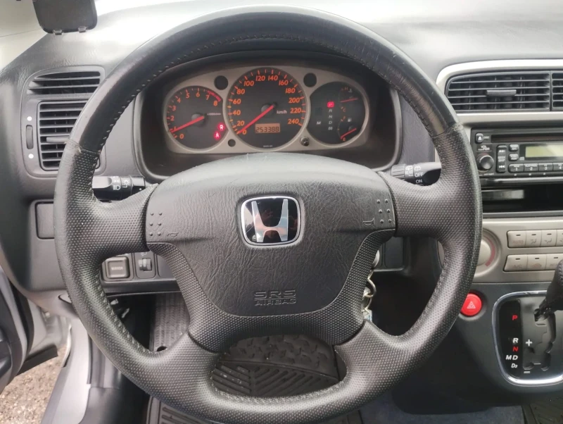 Honda Stream 2.0i 156k.c, снимка 12 - Автомобили и джипове - 53275071
