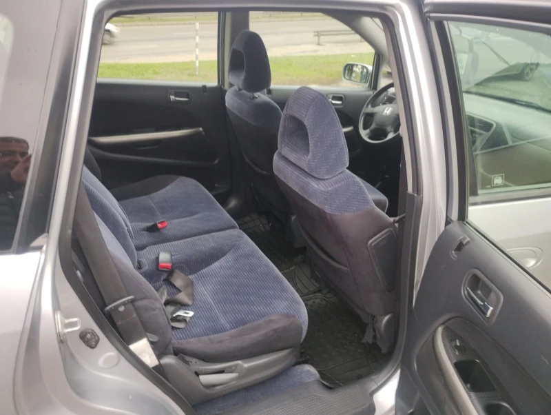 Honda Stream 2.0i 156k.c, снимка 13 - Автомобили и джипове - 53275071