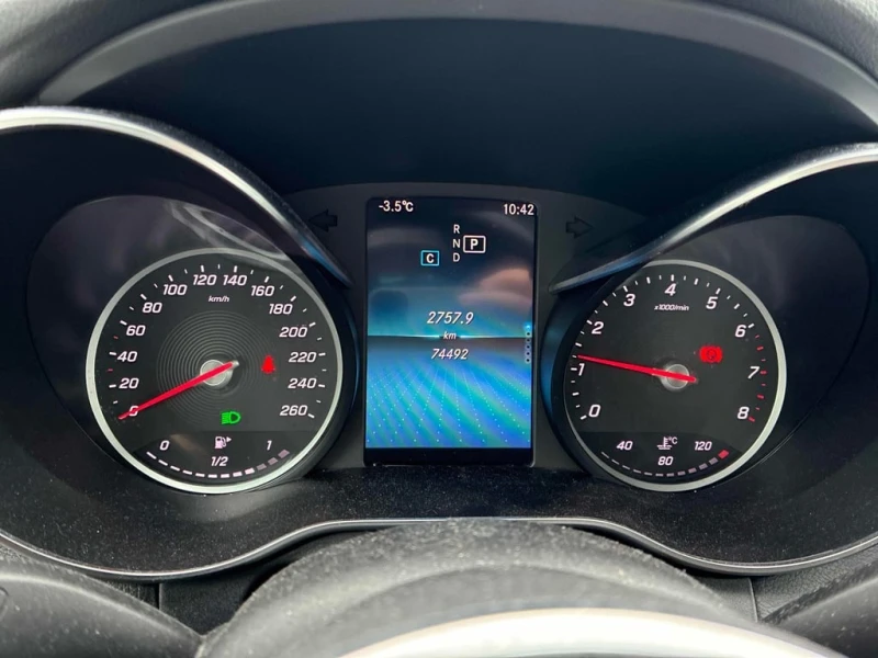 Mercedes-Benz C 300 * CARFAX * БЕЗ ПЪРВОНАЧАЛНА ВНОСКА, снимка 8 - Автомобили и джипове - 53275467