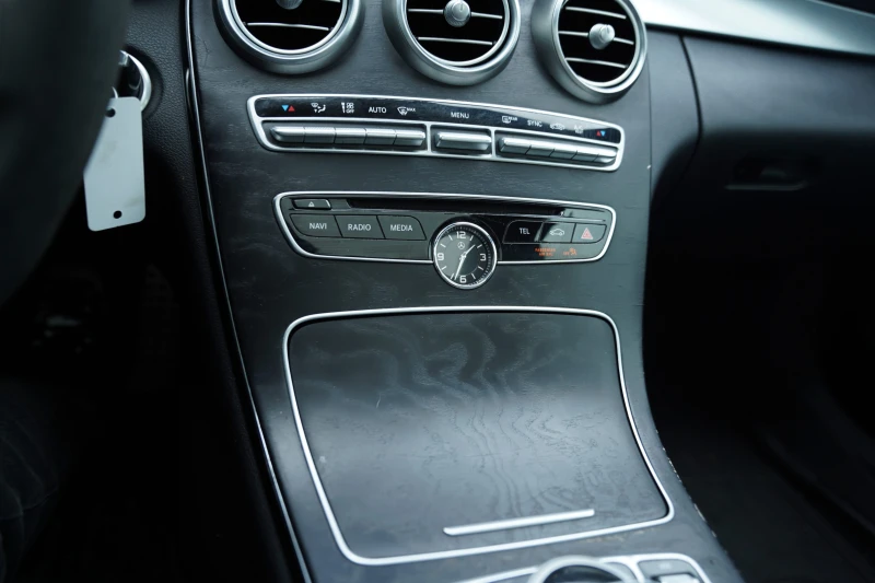 Mercedes-Benz C 43 AMG 4MATIC / BURMESTER / ПОДГРЕВИ / ПАНОРАМА, снимка 11 - Автомобили и джипове - 53404934