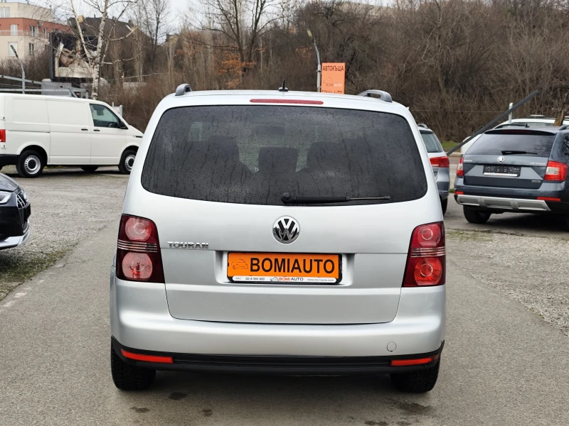 VW Touran 1.6i* 7 МЕСТА* KLIMA* , снимка 5 - Автомобили и джипове - 53563701