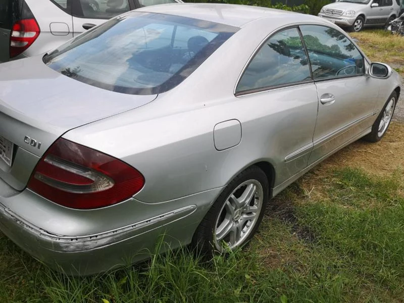 Mercedes-Benz CLK 270cdi, снимка 3 - Автомобили и джипове - 21845017