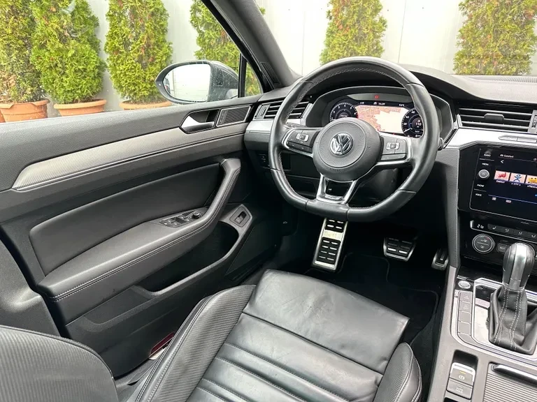 VW Passat VARIANT 2.0 TSi R-line 4Motion, снимка 6 - Автомобили и джипове - 52932020