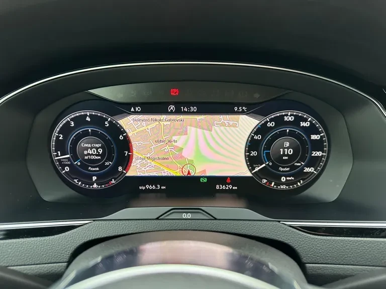 VW Passat VARIANT 2.0 TSi R-line 4Motion, снимка 10 - Автомобили и джипове - 52932020