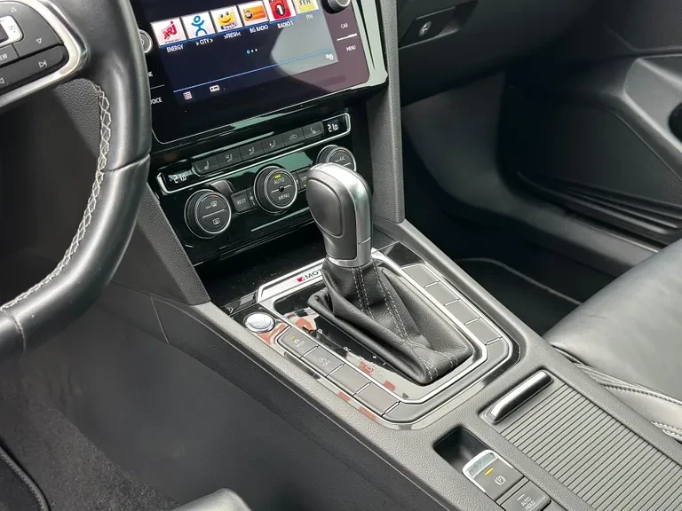 VW Passat VARIANT 2.0 TSi R-line 4Motion, снимка 14 - Автомобили и джипове - 52932020