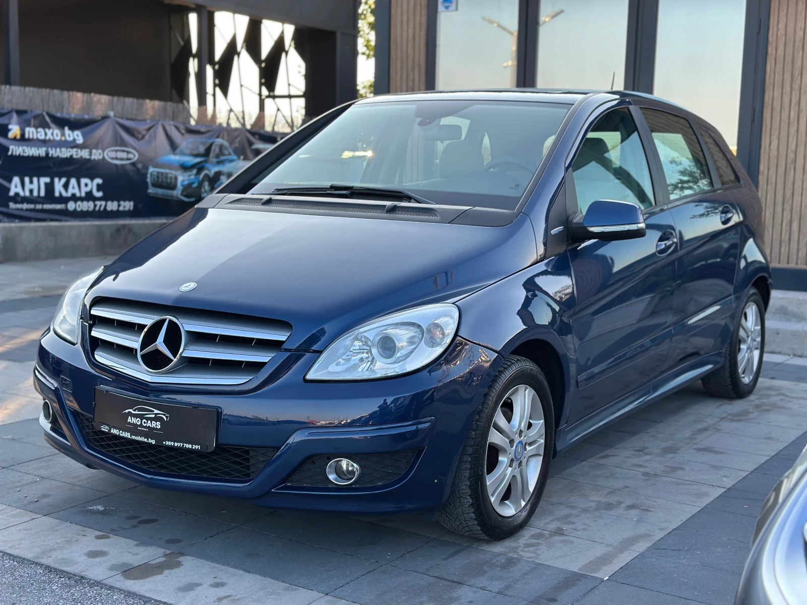 Mercedes-Benz B 180 * Панорама* Facelift* 2011г.* , снимка 1