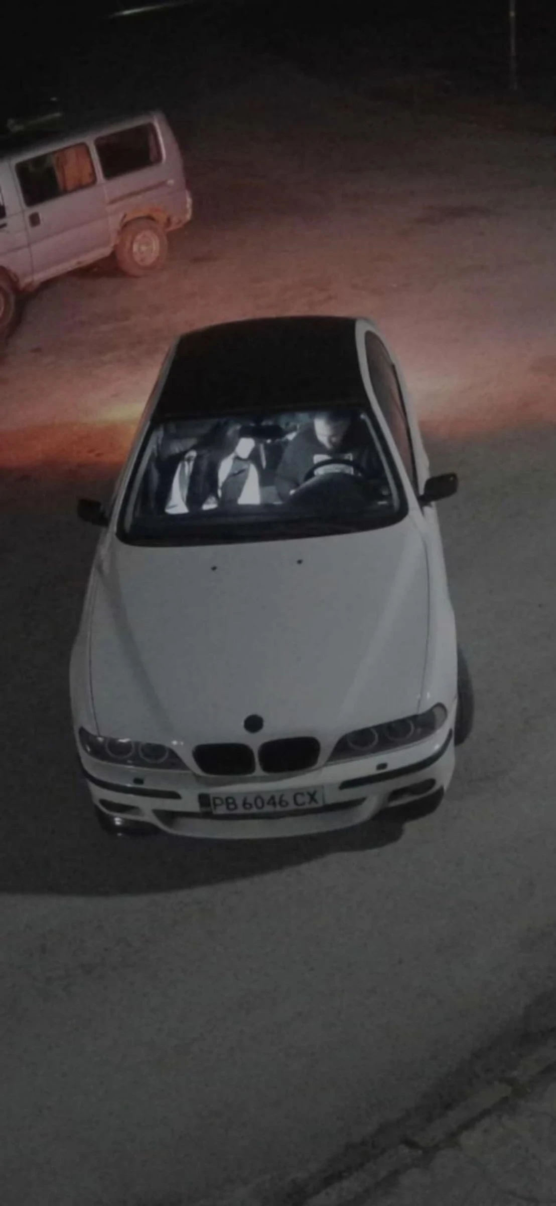BMW 528 E39 - изображение 8
