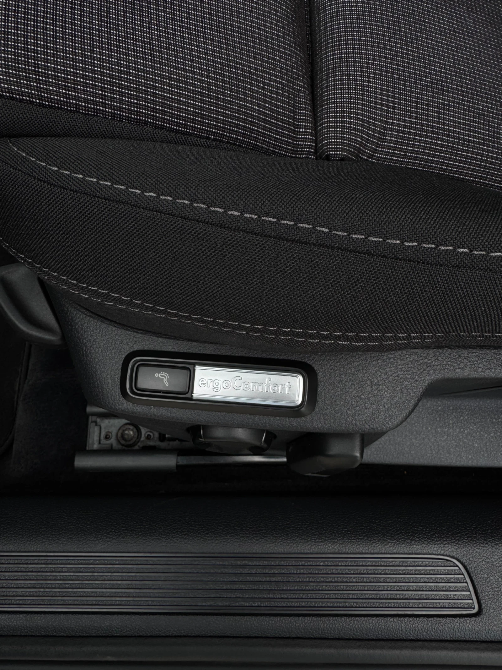 VW Passat 2.0BTDI 4x4 | Mobile.bg   16