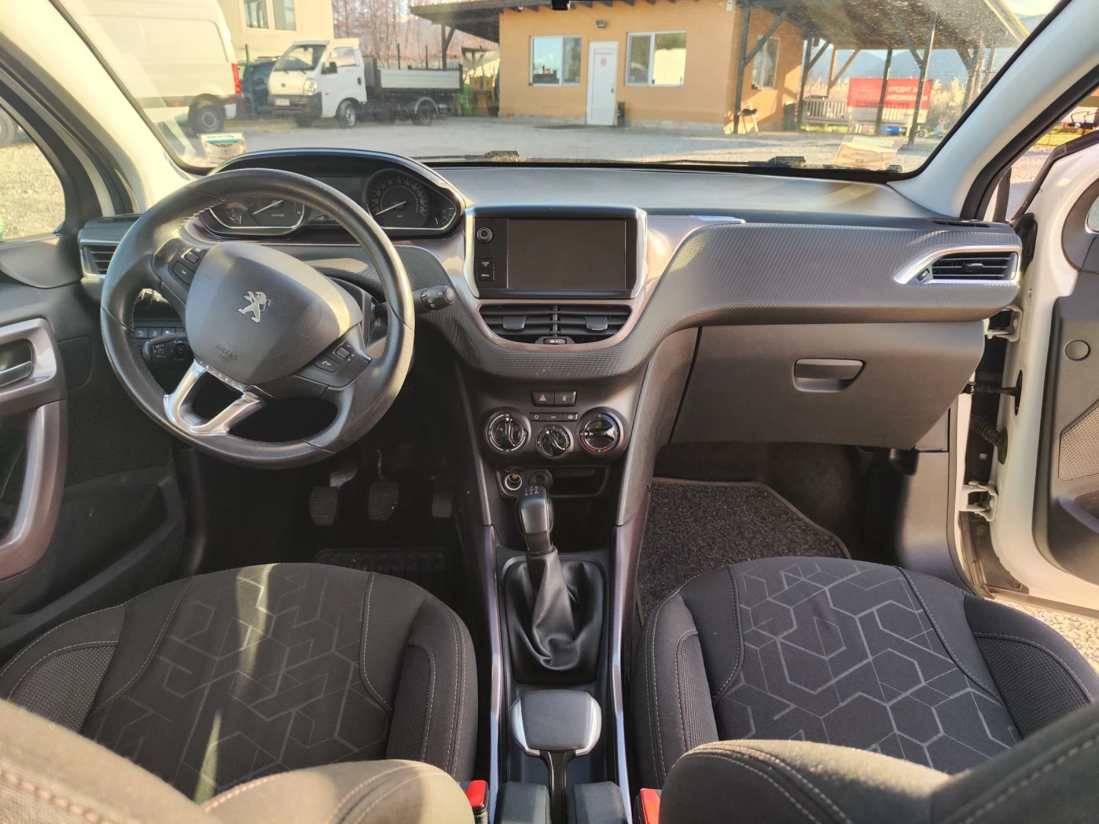 Peugeot 2008 1.6ehdi - изображение 9