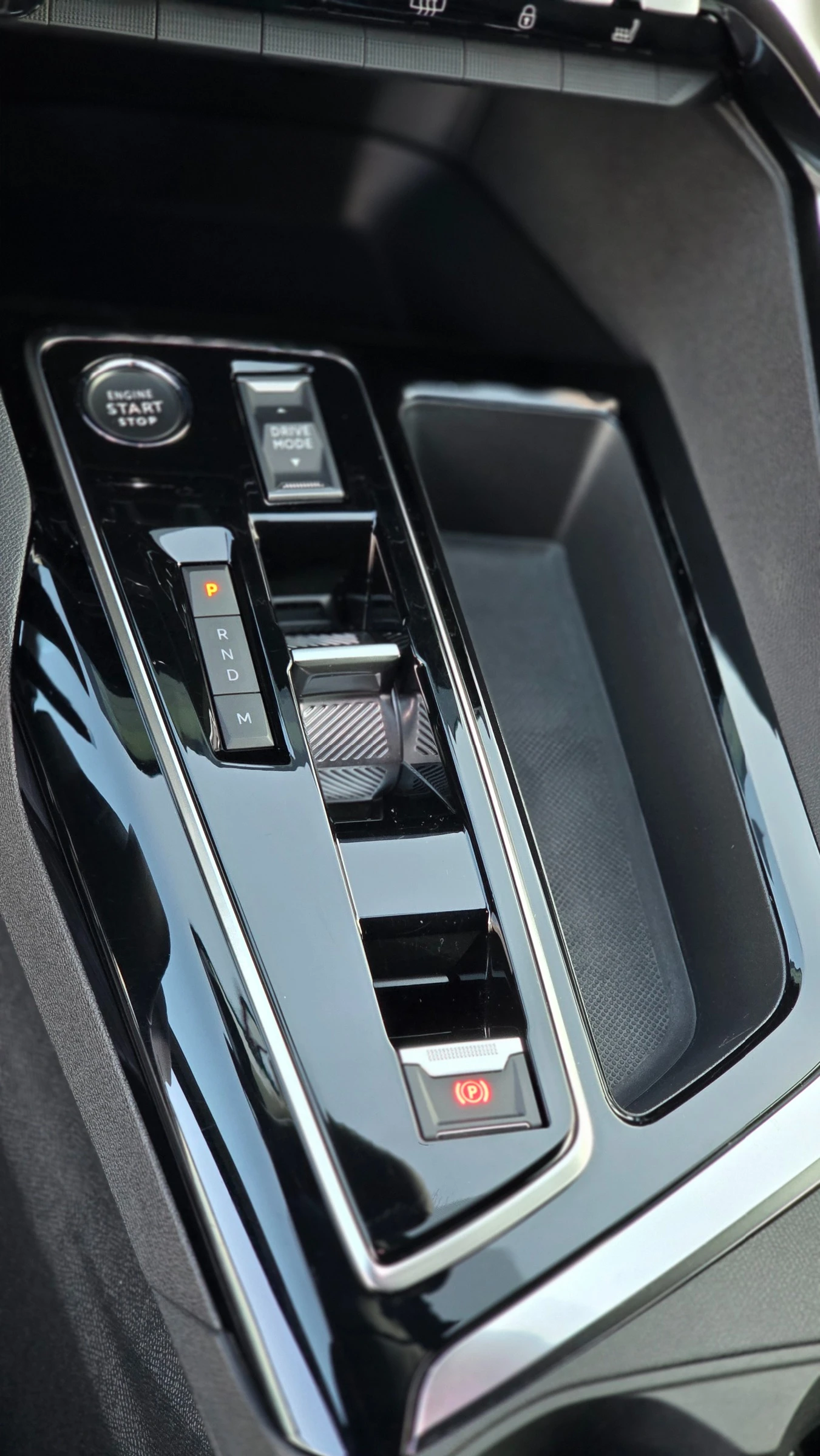 Peugeot 3008 1.2i * Allure* * EAT8* �����������*  | Mobile.bg � ����������� 12