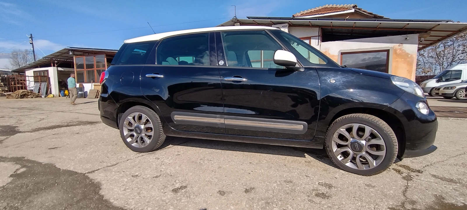 Fiat 500L Living - изображение 2