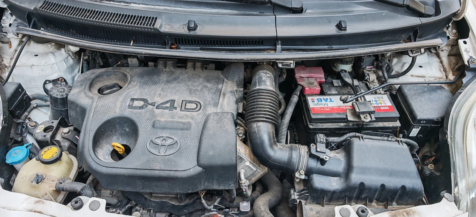 Toyota Yaris 1.4D4D, снимка 9 - Автомобили и джипове - 54227566