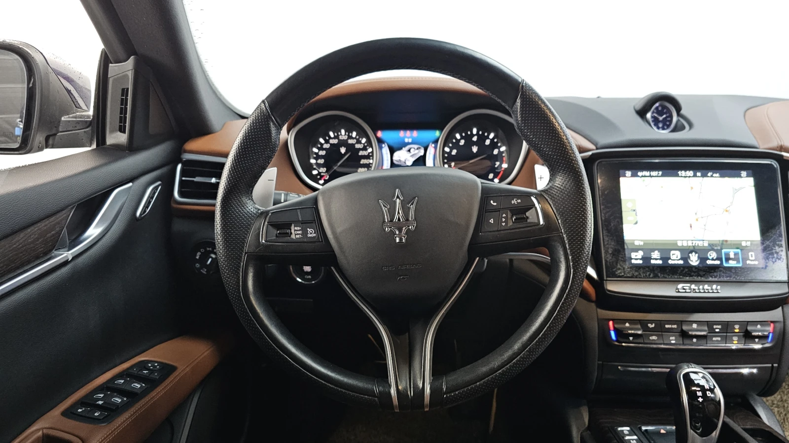 Maserati Ghibli 3.0 V6 Luxury, снимка 6 - Автомобили и джипове - 54768859