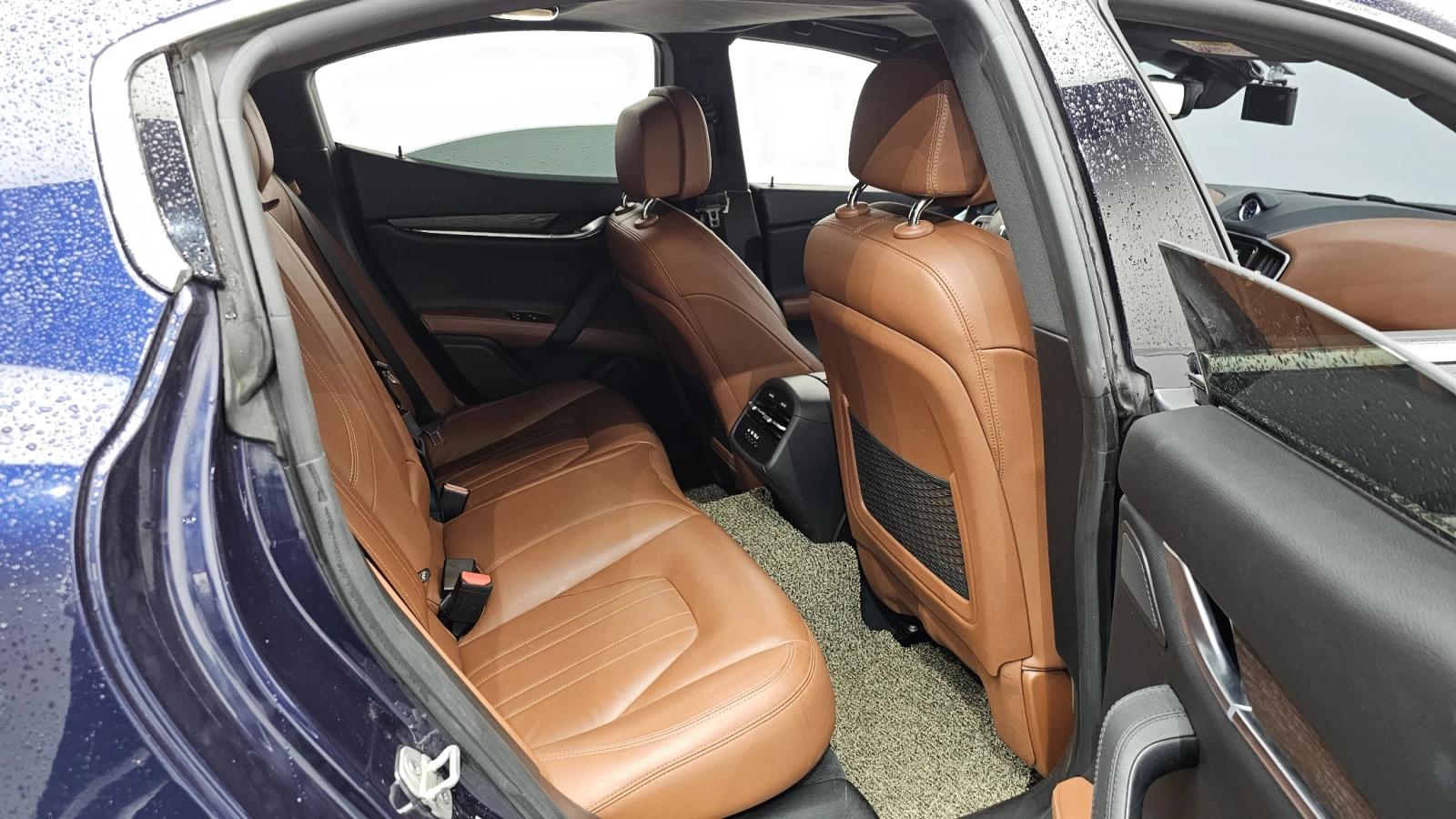 Maserati Ghibli 3.0 V6 Luxury, снимка 13 - Автомобили и джипове - 54768859