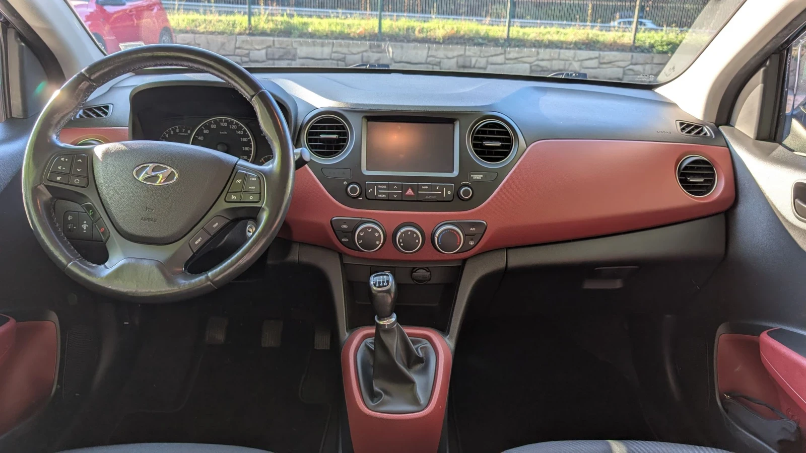 Hyundai I10 1.2 Premium , снимка 9 - Автомобили и джипове - 55500601
