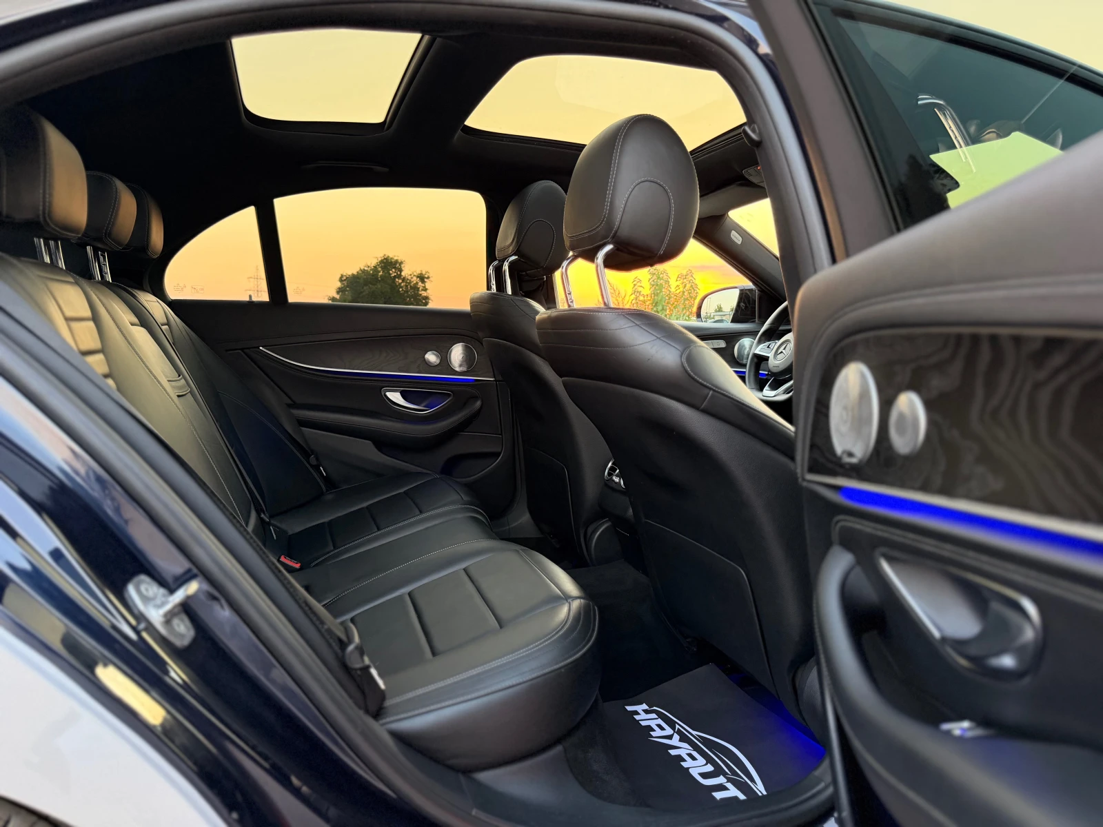 Mercedes-Benz E 350 d= BRABUS= HUD= DISTRONIC= 360* CAMERA= PANORAMA= , снимка 12 - Автомобили и джипове - 55546275