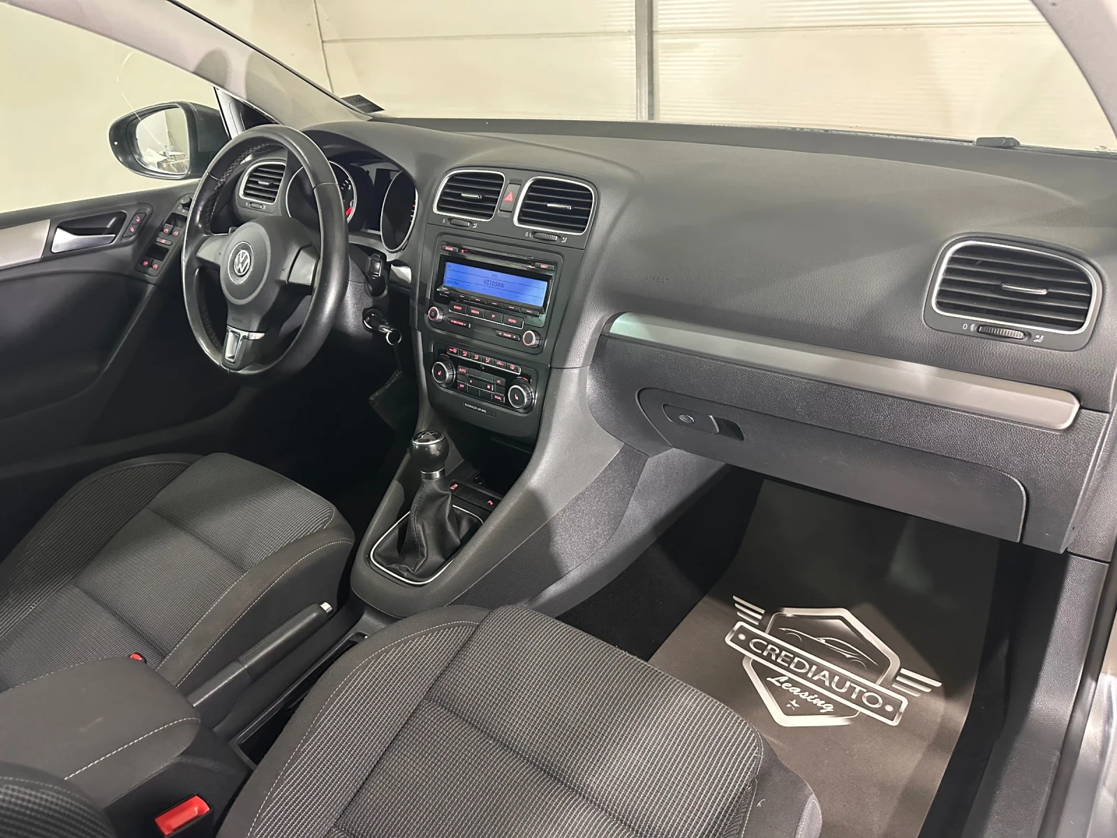 VW Golf, снимка 9 - Автомобили и джипове - 55553332