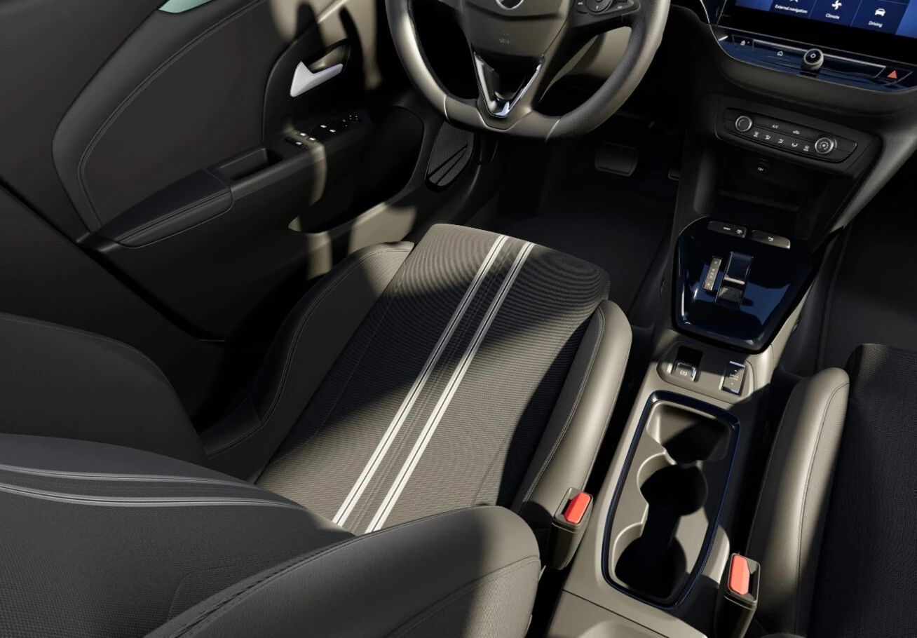 Opel Corsa electric, снимка 4 - Автомобили и джипове - 55655473