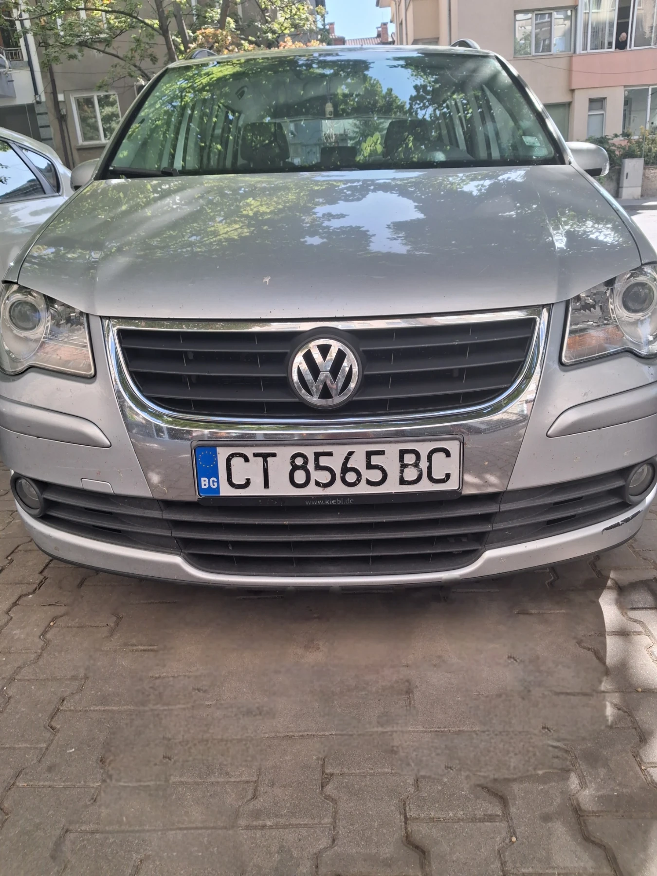 VW Touran, снимка 3 - Автомобили и джипове - 55852043