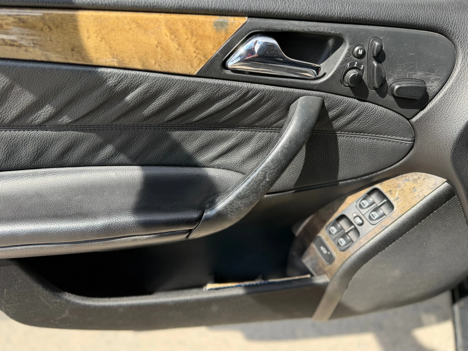 Mercedes-Benz C 350, снимка 5 - Автомобили и джипове - 55951941