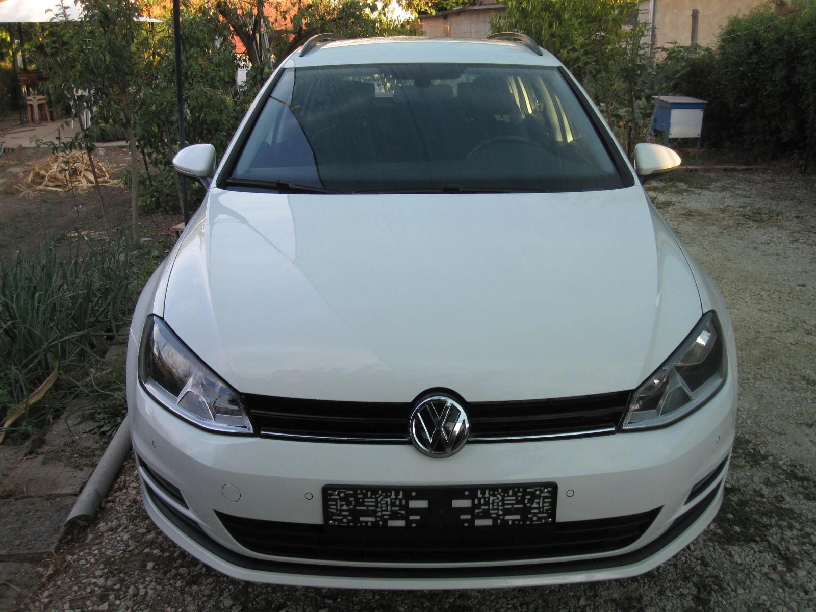 VW Golf 1.6 TDI Blumotion, снимка 2 - Автомобили и джипове - 56216142
