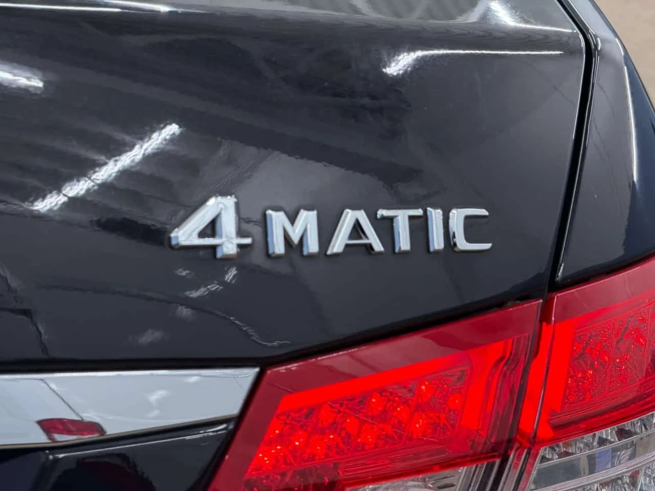 Mercedes-Benz E 300 * | 4MATIC | No Accident | One Owner LOW km * CARF | Mobile.bg � ����������� 13