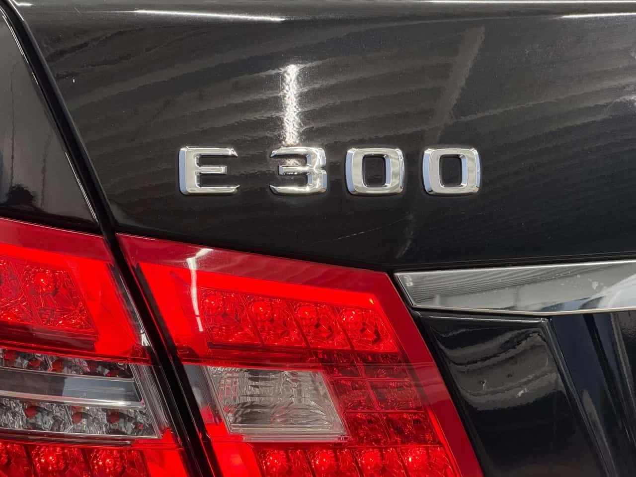 Mercedes-Benz E 300 * | 4MATIC | No Accident | One Owner LOW km * CARF | Mobile.bg � ����������� 12
