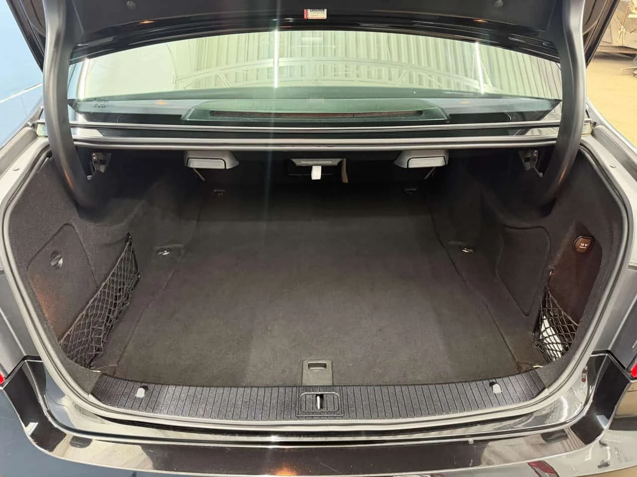 Mercedes-Benz E 300 * | 4MATIC | No Accident | One Owner LOW km * CARF | Mobile.bg � ����������� 15