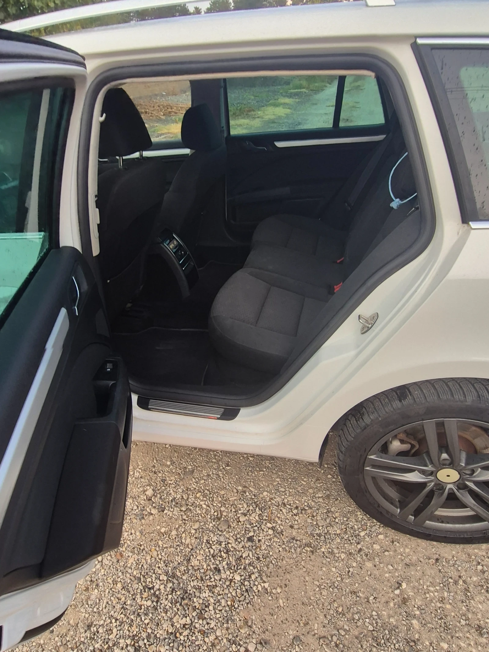 Skoda Superb, снимка 6 - Автомобили и джипове - 56540457