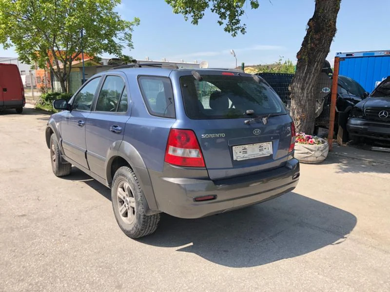 Kia Sorento 2.5 D - изображение 10