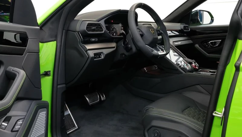 Lamborghini Urus 4.0 V8 Ãàðàíöè&, снимка 7 - Автомобили и джипове - 55251223