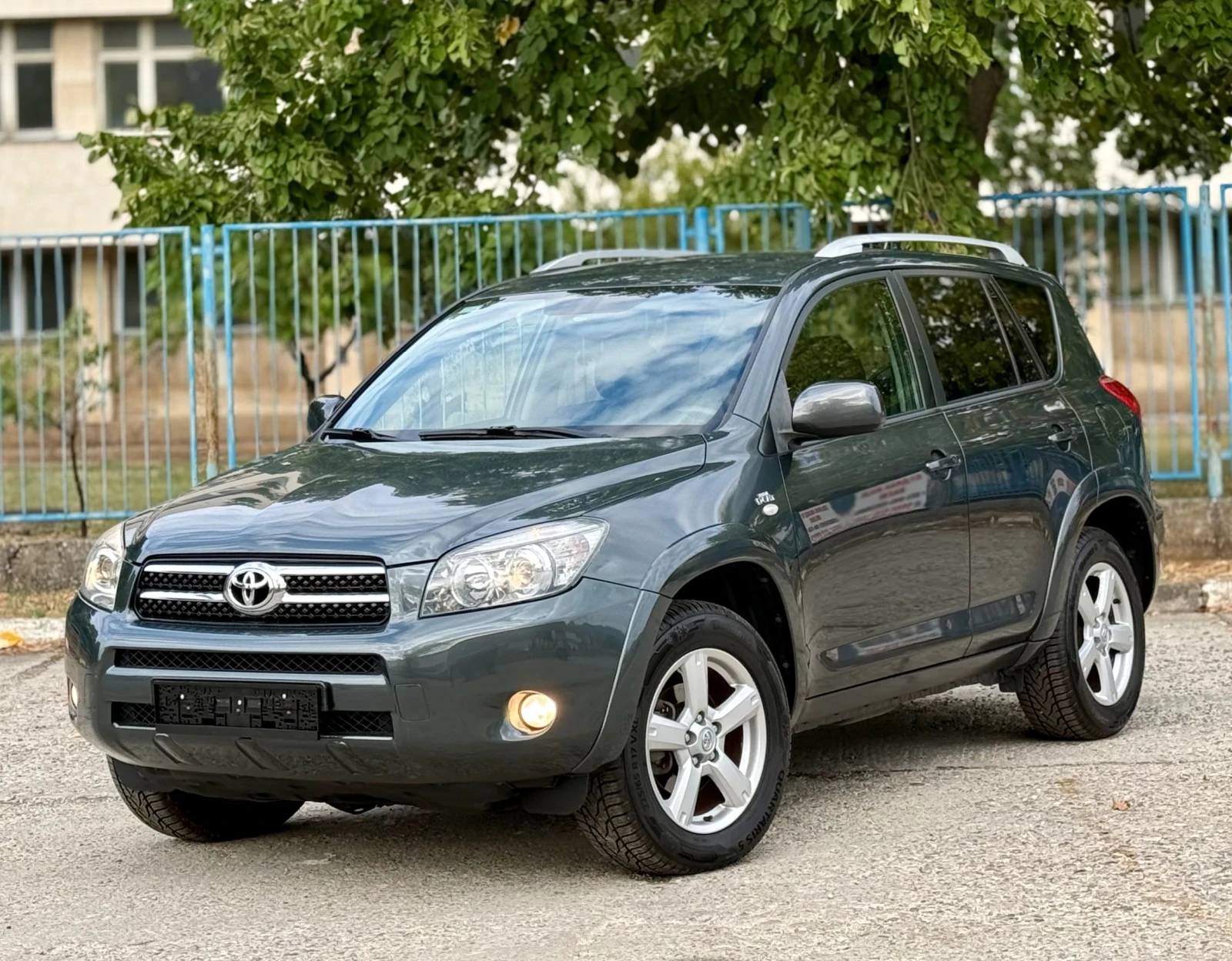 Toyota Rav4 2.2d~177hp~4x4~KEYLESS GO~ITALY, снимка 1