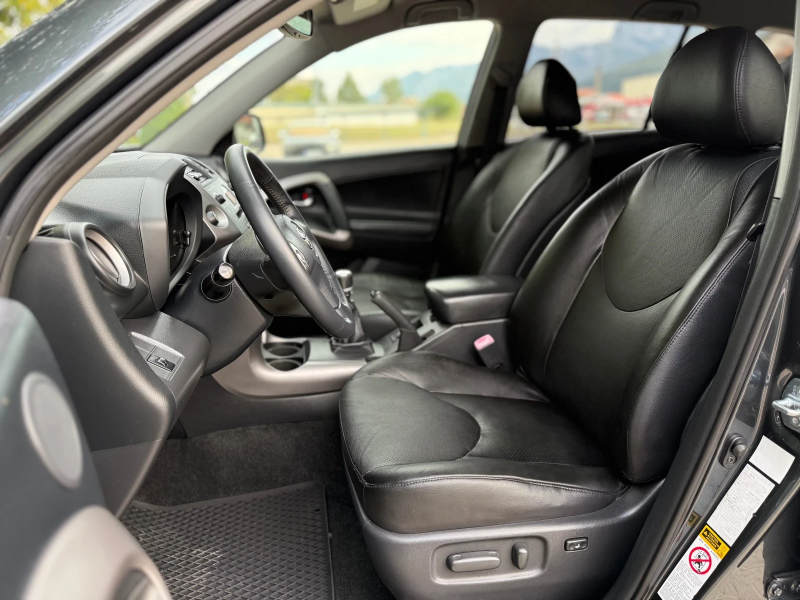 Toyota Rav4 2.2d~177hp~4x4~KEYLESS GO~ITALY - изображение 10
