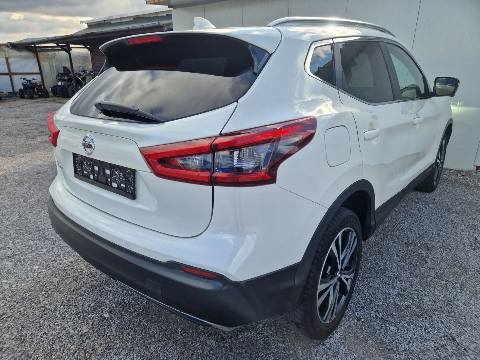 Nissan Qashqai 1.6DCi Tekna Automatik - изображение 4