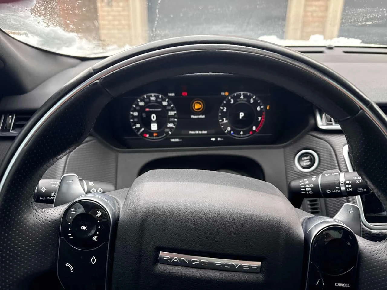 Land Rover Range Rover Velar * R Dynamic SE * CARFAX * DISTRONIC - изображение 8