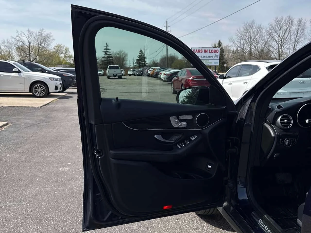 Mercedes-Benz GLC * 300 * 2 КЛЮЧА* ПОДГРЕВ* PANO* KEYLESS* , снимка 10 - Автомобили и джипове - 54327651