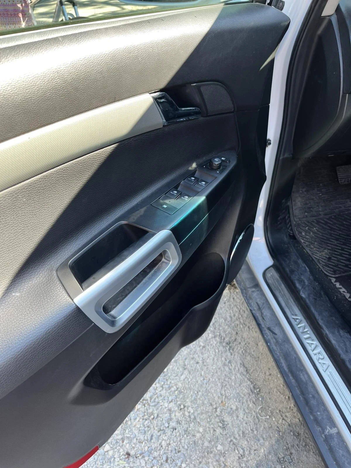 Opel Antara, снимка 8 - Автомобили и джипове - 55367365