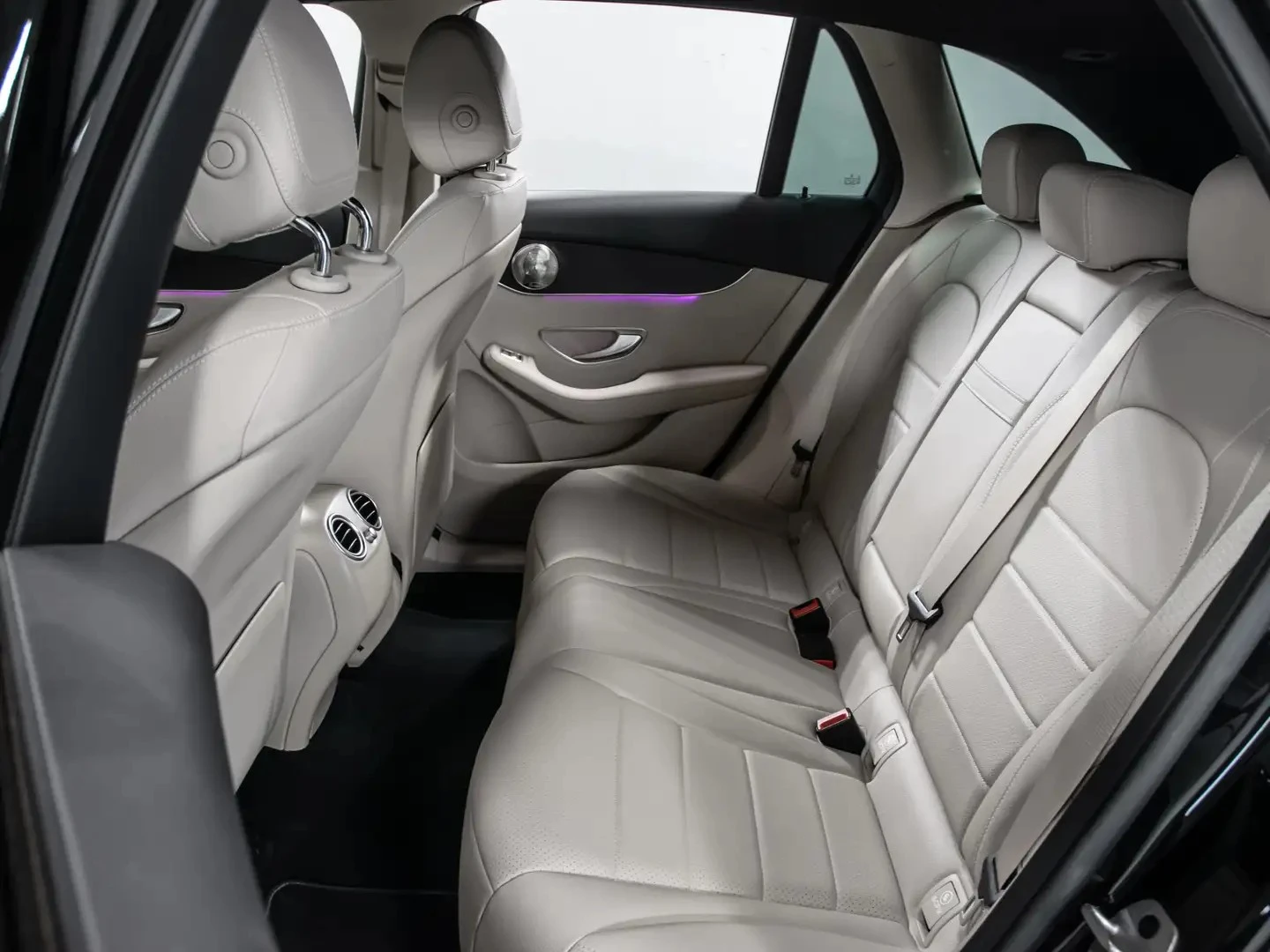 Mercedes-Benz GLC burmester* multibeam led* Parking Assist, снимка 17 - Автомобили и джипове - 56232799