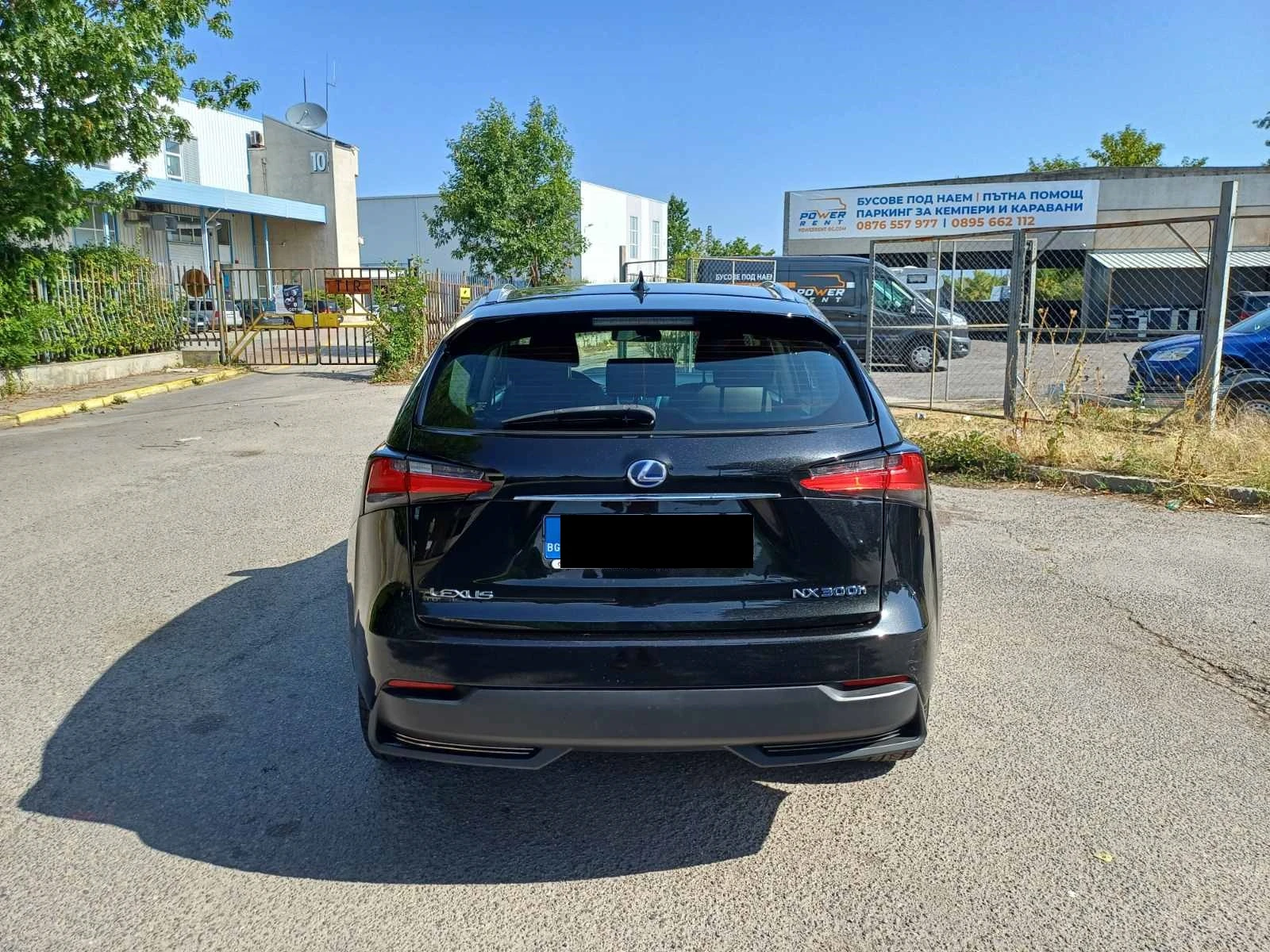 Lexus NX 300h Facelift, снимка 4 - Автомобили и джипове - 56574010