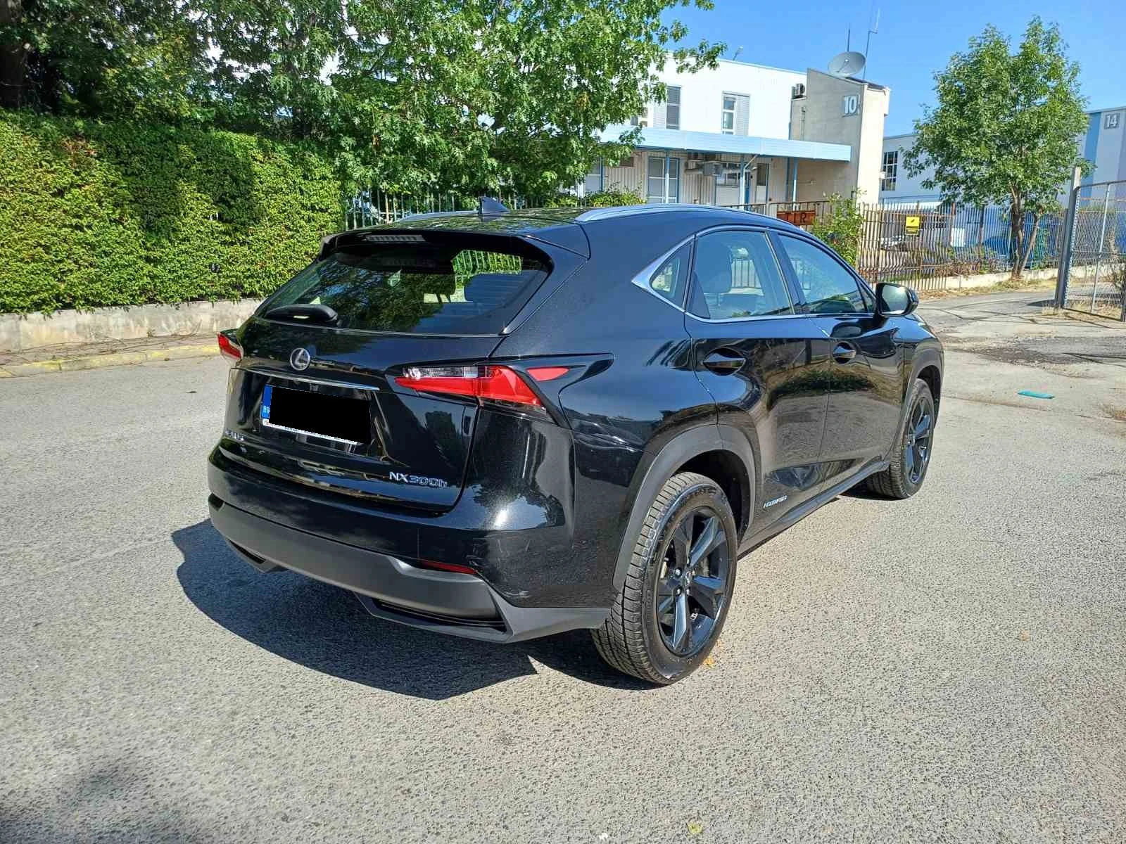 Lexus NX 300h Facelift, снимка 5 - Автомобили и джипове - 56574010