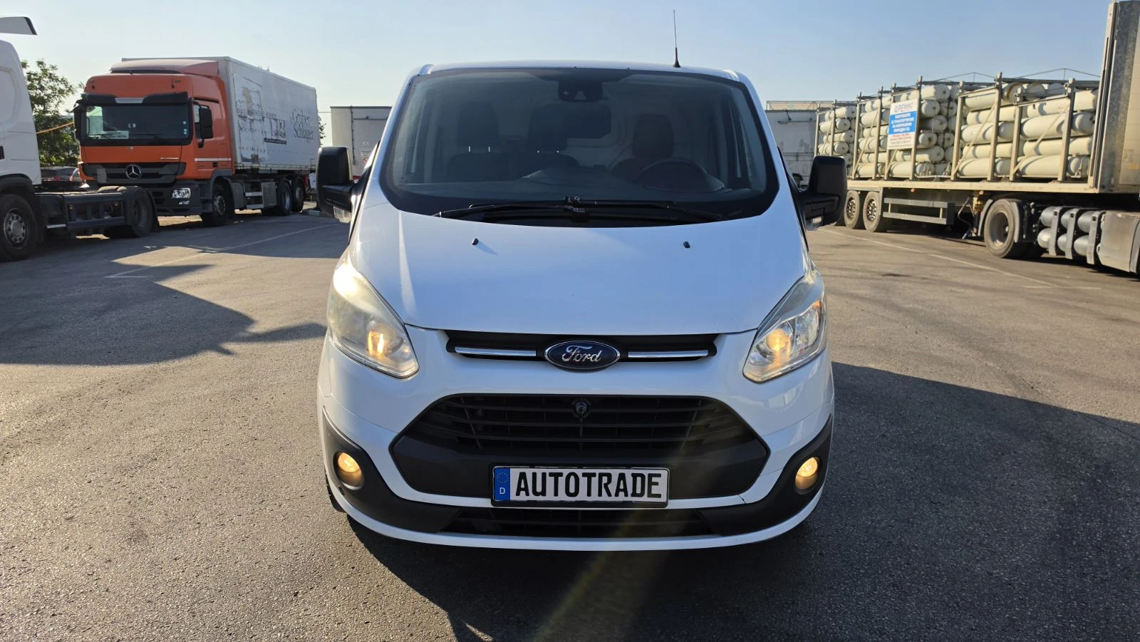 Ford Transit Custom  2.2tdci 101k.c., снимка 2 - Бусове и автобуси - 55494723